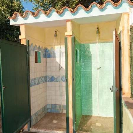 Nannis House