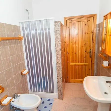 Nannis House Tanaunella